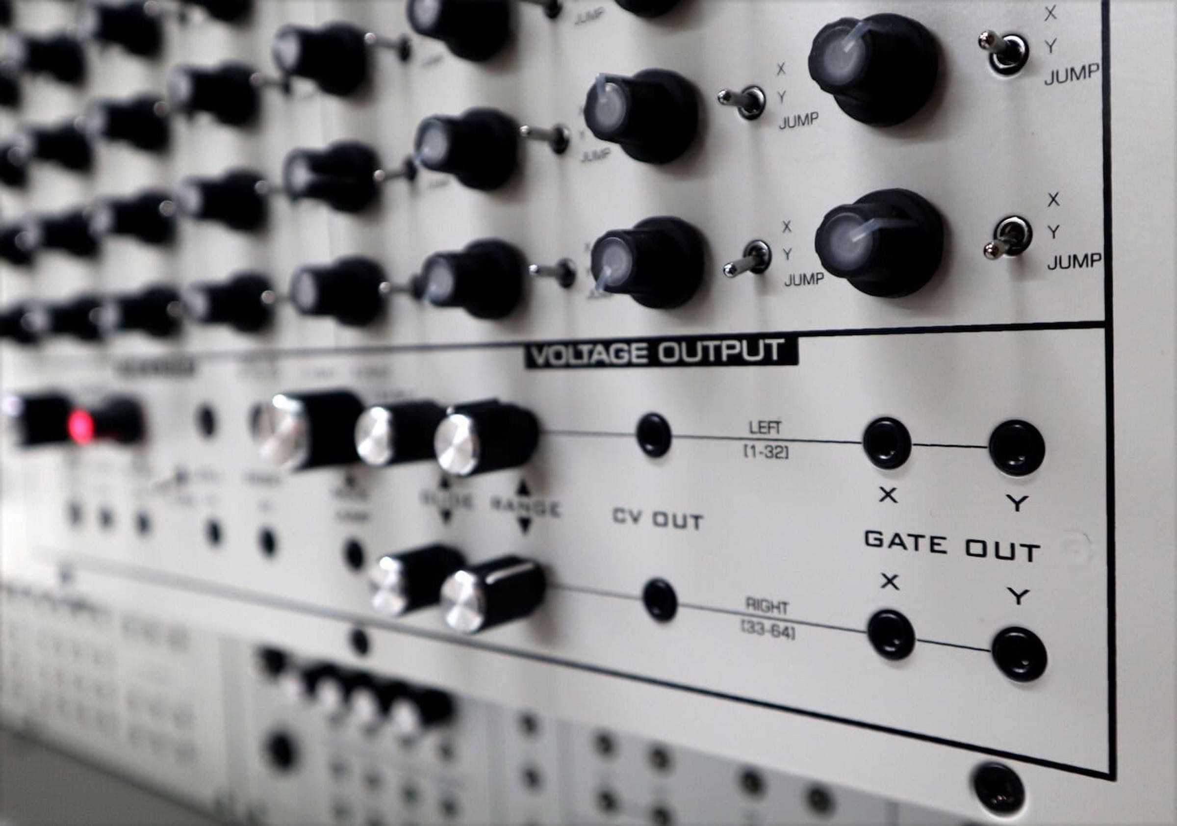 Analogue Solutions Colossus - Image 21