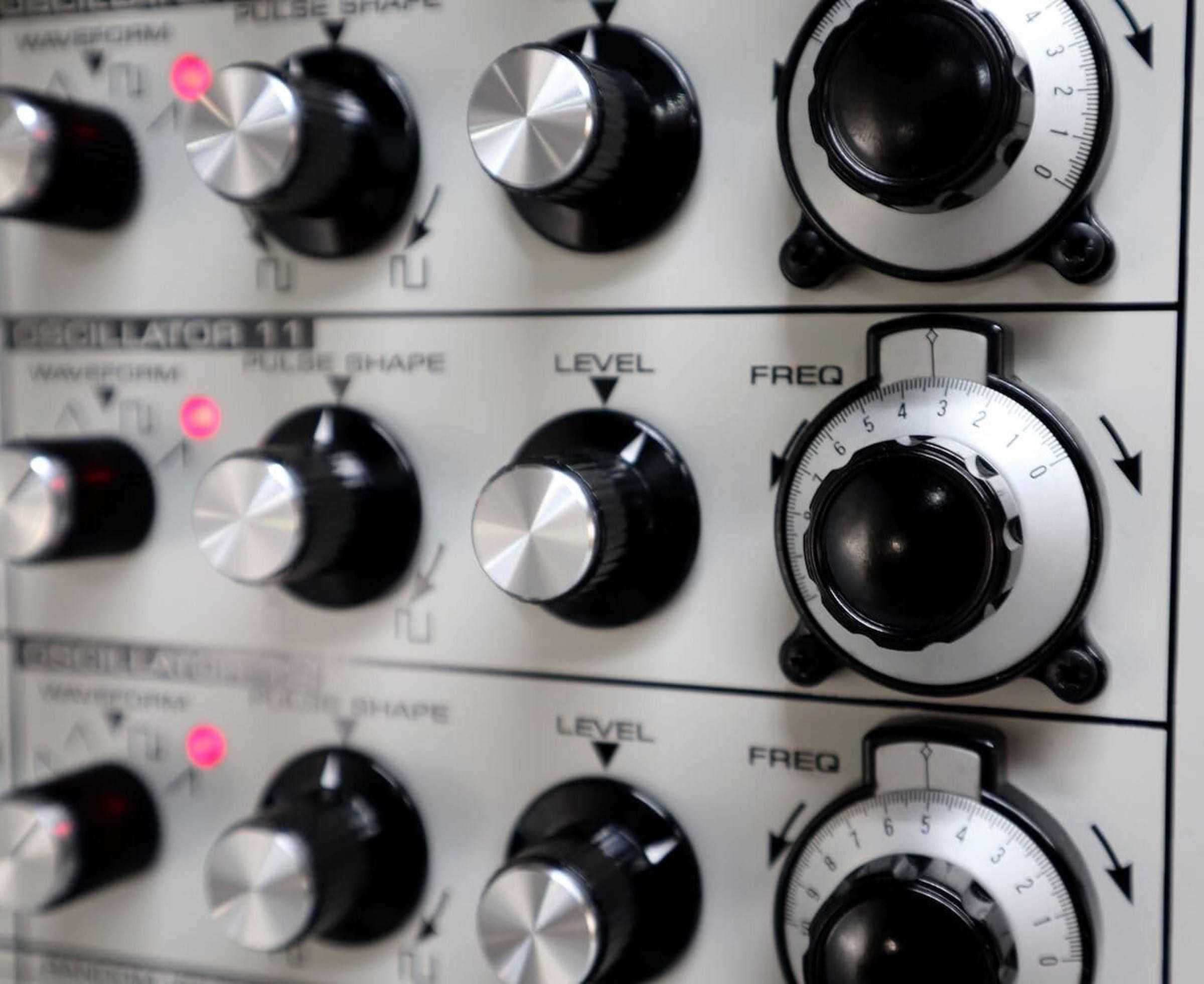 Analogue Solutions Colossus - Image 31